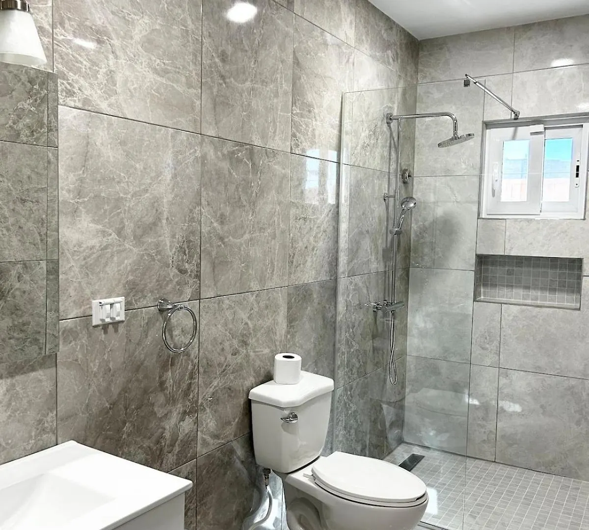 Caribbean Breeze-4 Bedroom 4 Ensuite Bathrooms Oranjestad Vila
