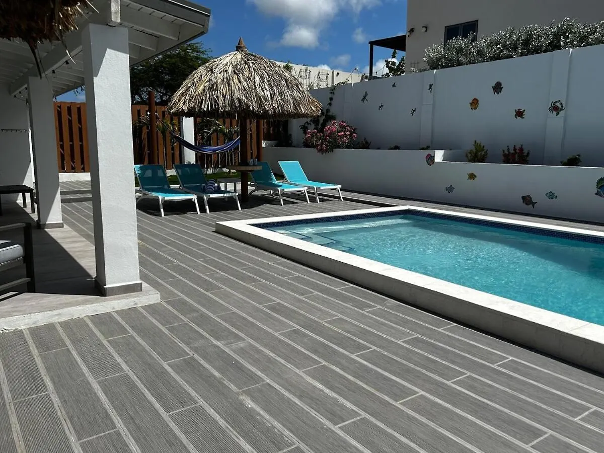 Willa Caribbean Breeze-4 Bedroom 4 Ensuite Bathrooms Oranjestad Aruba