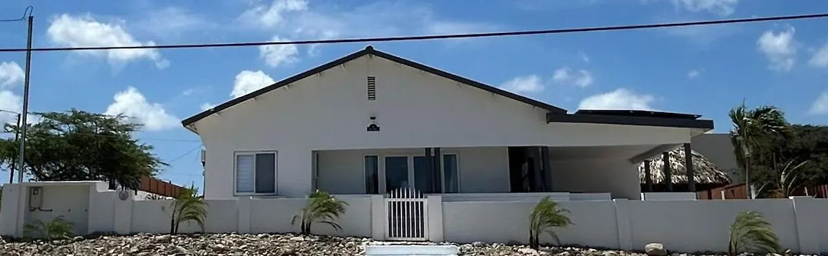 Caribbean Breeze-4 Bedroom 4 Ensuite Bathrooms Oranjestad Willa